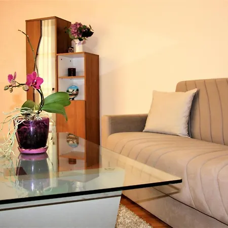 Marina A Apartment *
